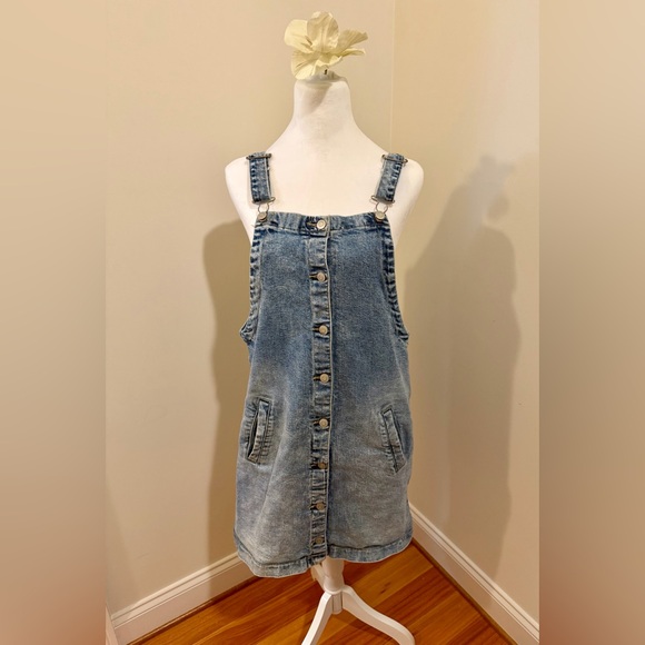 Celebrity Pink Dresses & Skirts - Celebrity Pink Women’s Blue Denim Overall Dress